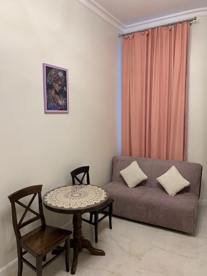 Appartement Rabbit House In The Center à Lviv Extérieur photo